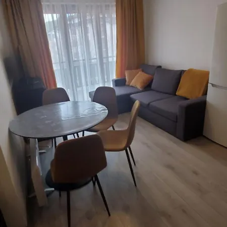 Predela 2 & 200m From Slopes