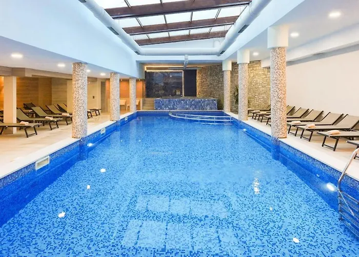 Predela 2 & 200m From Slopes