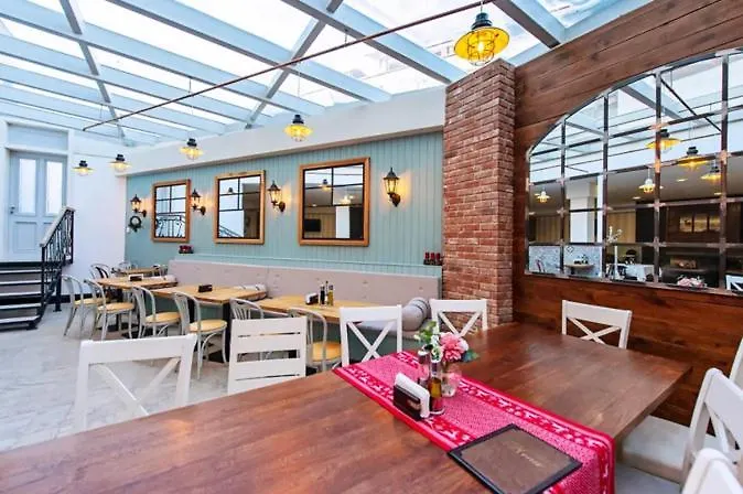 Predela 2 & 200m From Slopes